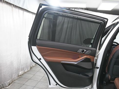 Used 2026 BMW X7 M60i AWD/4WD image 12