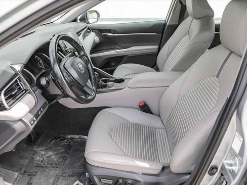 Certified 2022 Toyota Camry SE FWD image 17