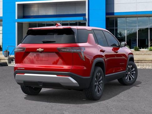 New 2026 Chevrolet Equinox LT image 4