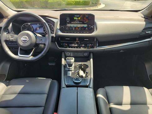 Used 2023 Nissan Rogue SL w/ SL Premium Package AWD/4WD image 9