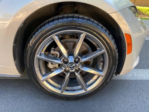 Used 2023 MAZDA MX-5 Miata Grand Touring RWD image 20