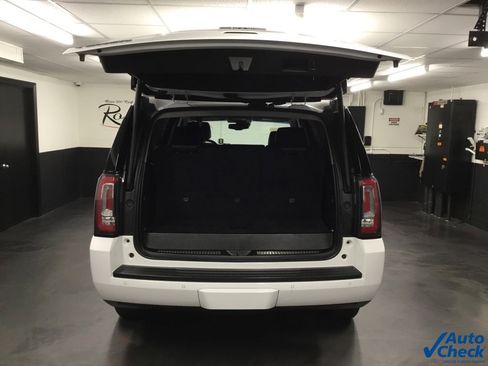 Used 2017 GMC Yukon SLT image 12