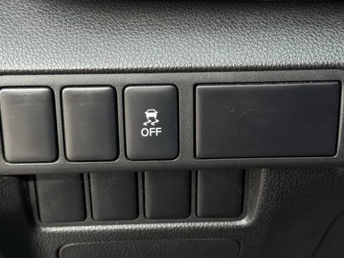 Used 2018 Mitsubishi Eclipse Cross SE image 26