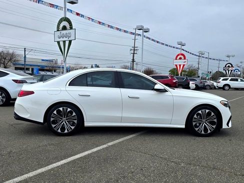 Used 2025 Mercedes-Benz E 350 4MATIC Sedan image 7