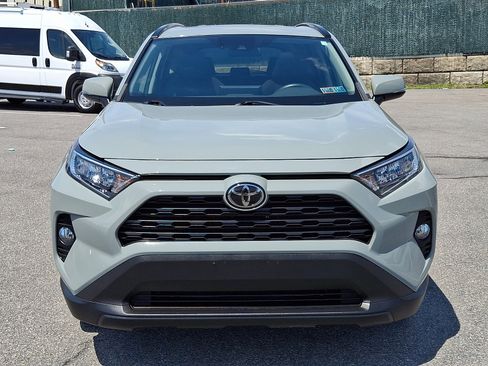 Used 2021 Toyota RAV4 XLE w/ Convenience Package AWD/4WD image 2