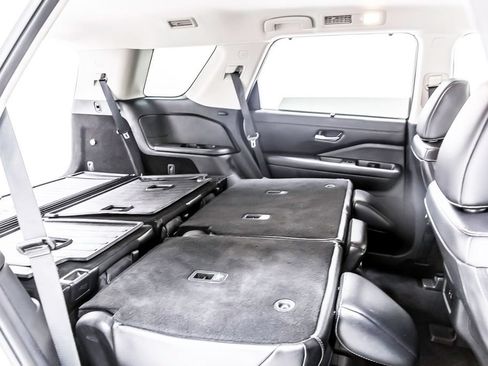 Used 2024 Nissan Pathfinder SL w/ Cargo Package FWD image 36
