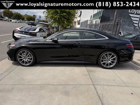 Used 2019 Mercedes-Benz S 560 4MATIC Coupe w/ AMG Line Exterior image 4