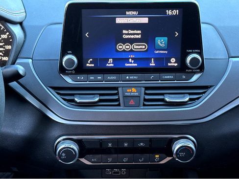 Certified 2023 Nissan Altima 2.5 SR image 6