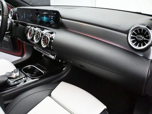 Used 2022 Mercedes-Benz A 220 4MATIC image 21