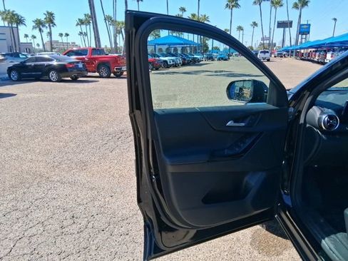 New 2026 Chevrolet Equinox LT w/ LPO, Floor Liner Package FWD image 13