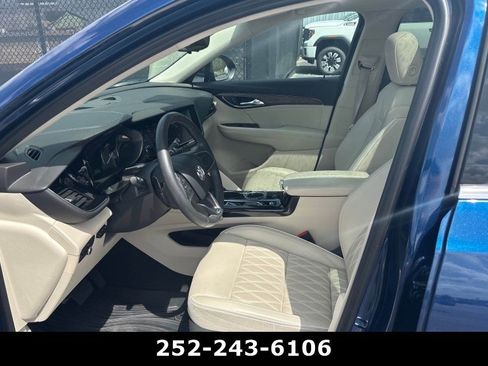 Used 2023 Buick Envision Avenir image 5