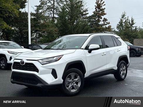 Used 2025 Toyota RAV4 XLE w/ Convenience Package image 1