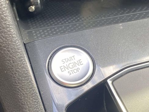 Used 2020 Volkswagen Tiguan SE w/ Panoramic Sunroof Package image 24