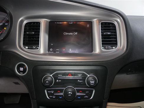 Used 2023 Dodge Charger SXT image 33