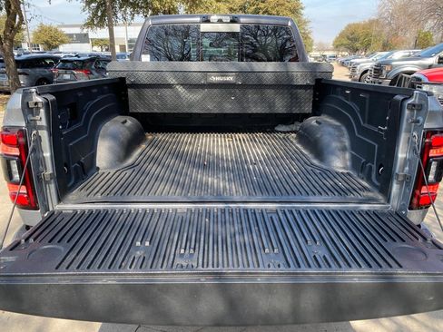 Used 2024 RAM 2500 Laramie w/ Night Edition image 39