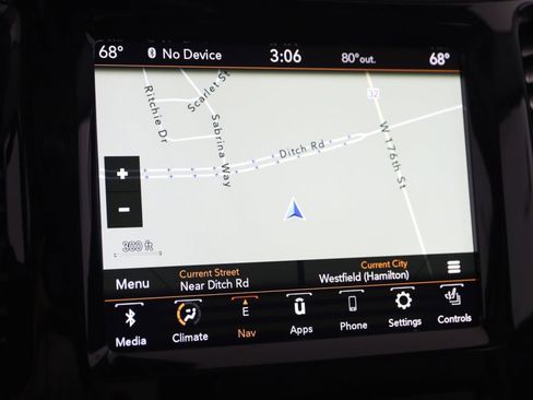 Used 2019 Jeep Cherokee Limited w/ Technology Group AWD/4WD image 9