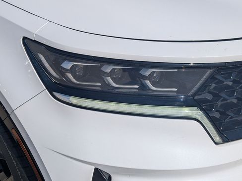 Certified 2021 Kia Sorento SX image 10