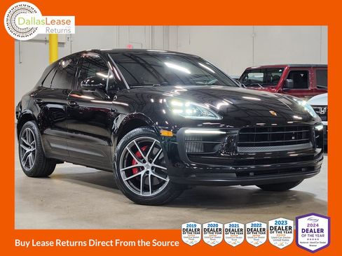 Used 2022 Porsche Macan S image 1
