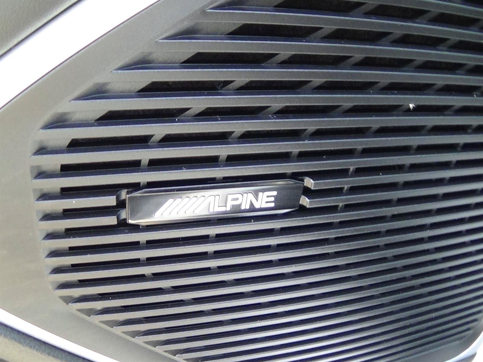 Used 2025 Jeep Wagoneer L 4WD image 17