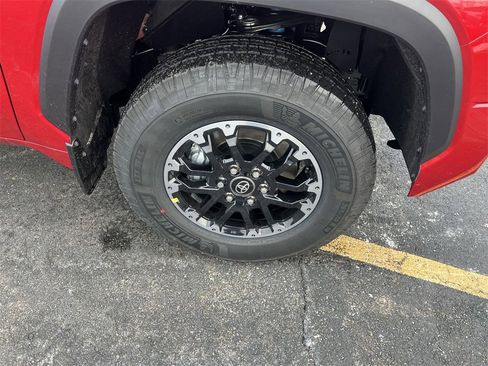 New 2025 Toyota Tundra SR5 image 12