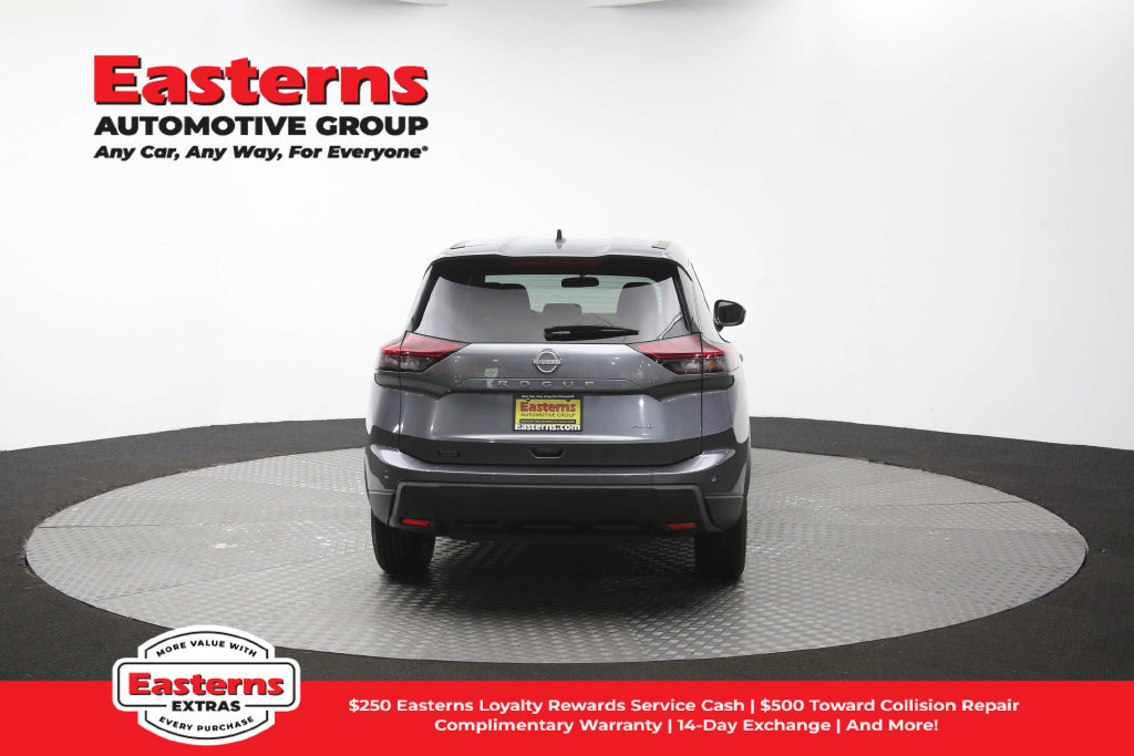 Used 2024 Nissan Rogue S AWD/4WD image 36