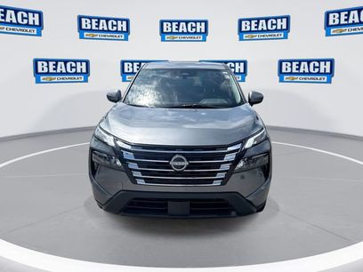 Used 2025 Nissan Rogue SV