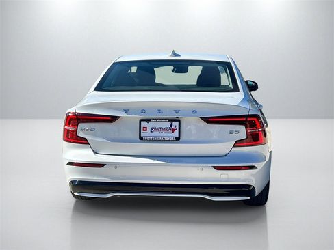 Used 2024 Volvo S60 B5 Core image 6