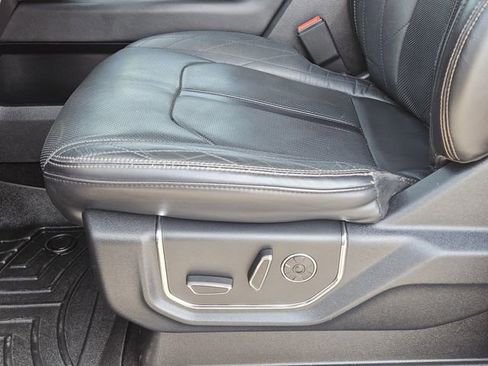 Used 2019 Ford Expedition Max Platinum image 23