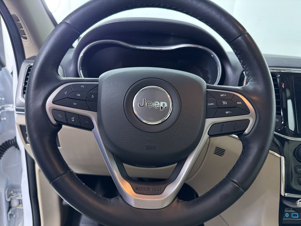 Used 2021 Jeep Grand Cherokee Limited AWD/4WD image 23