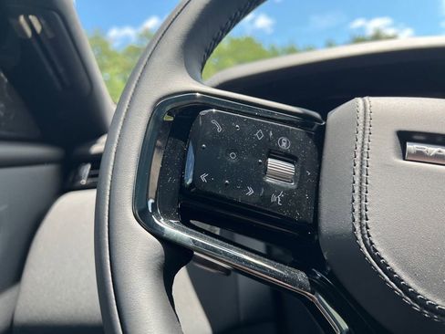 New 2026 Land Rover Range Rover Velar Dynamic SE AWD/4WD image 12