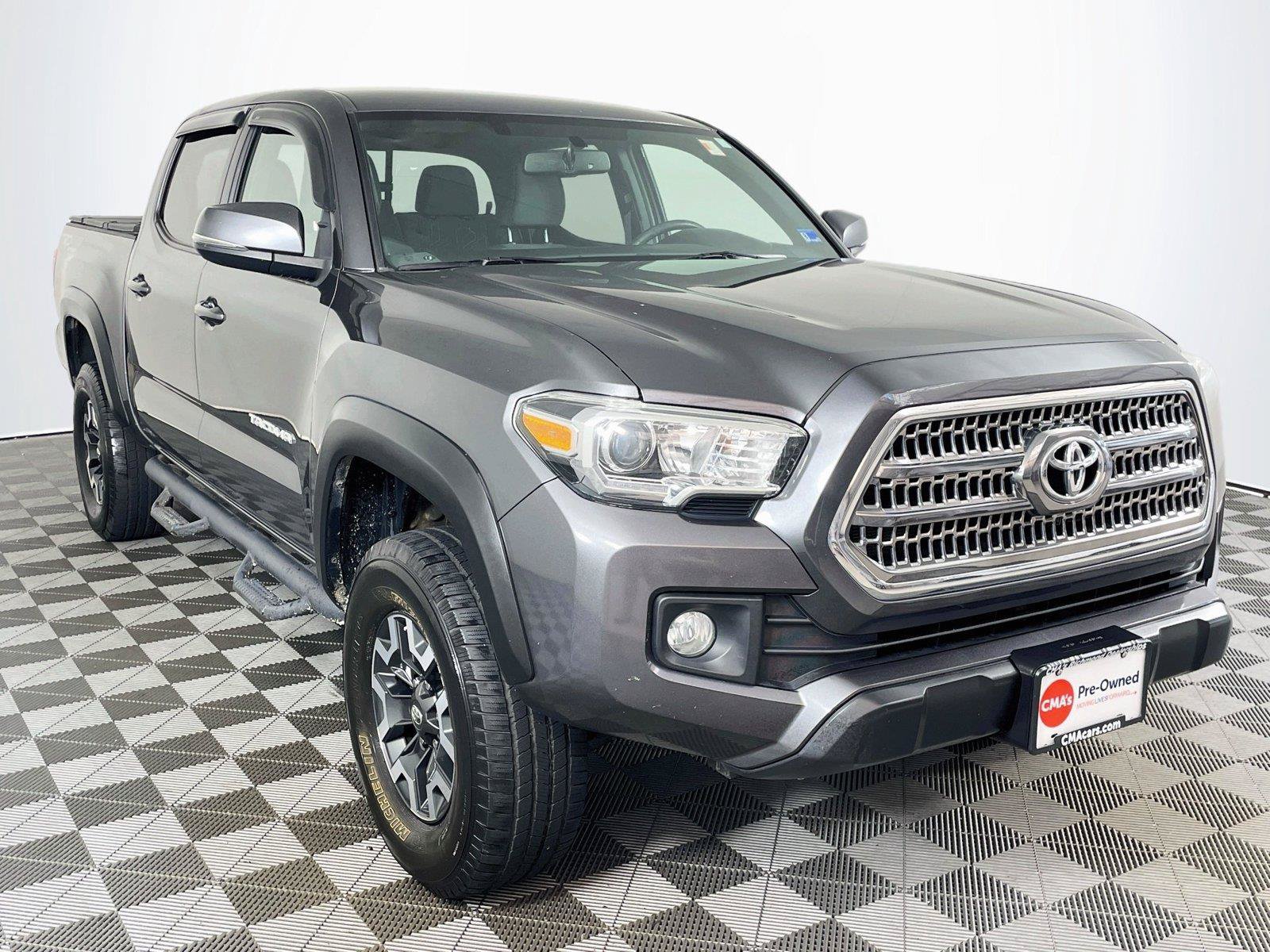 Used 2016 Toyota Tacoma TRD Off-Road w/ Towing Package AWD/4WD image 1
