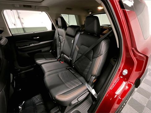 New 2025 Nissan Pathfinder Platinum w/ Cargo Package image 10