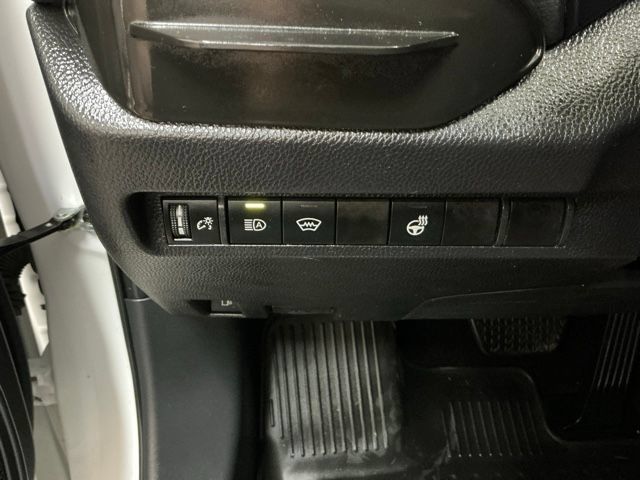 Used 2025 Toyota RAV4 XLE w/ Weather Package AWD/4WD image 20
