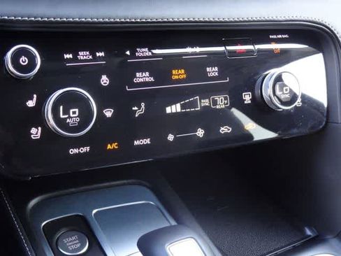 Certified 2023 INFINITI QX60 Luxe w/ Cargo Package AWD/4WD image 31