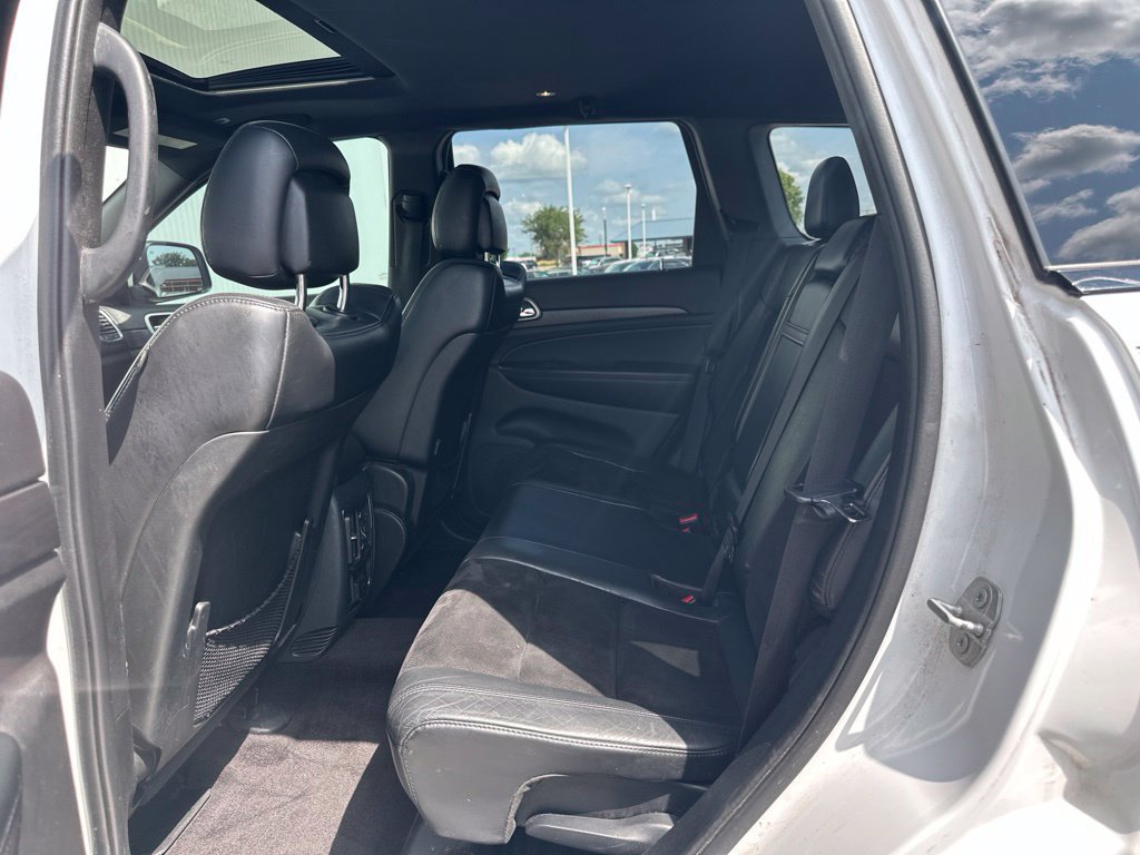 Used 2018 Jeep Grand Cherokee Altitude AWD/4WD image 17