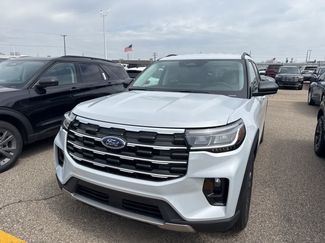 New 2026 Ford Explorer Active w/ Active Comfort Package AWD/4WD video 2