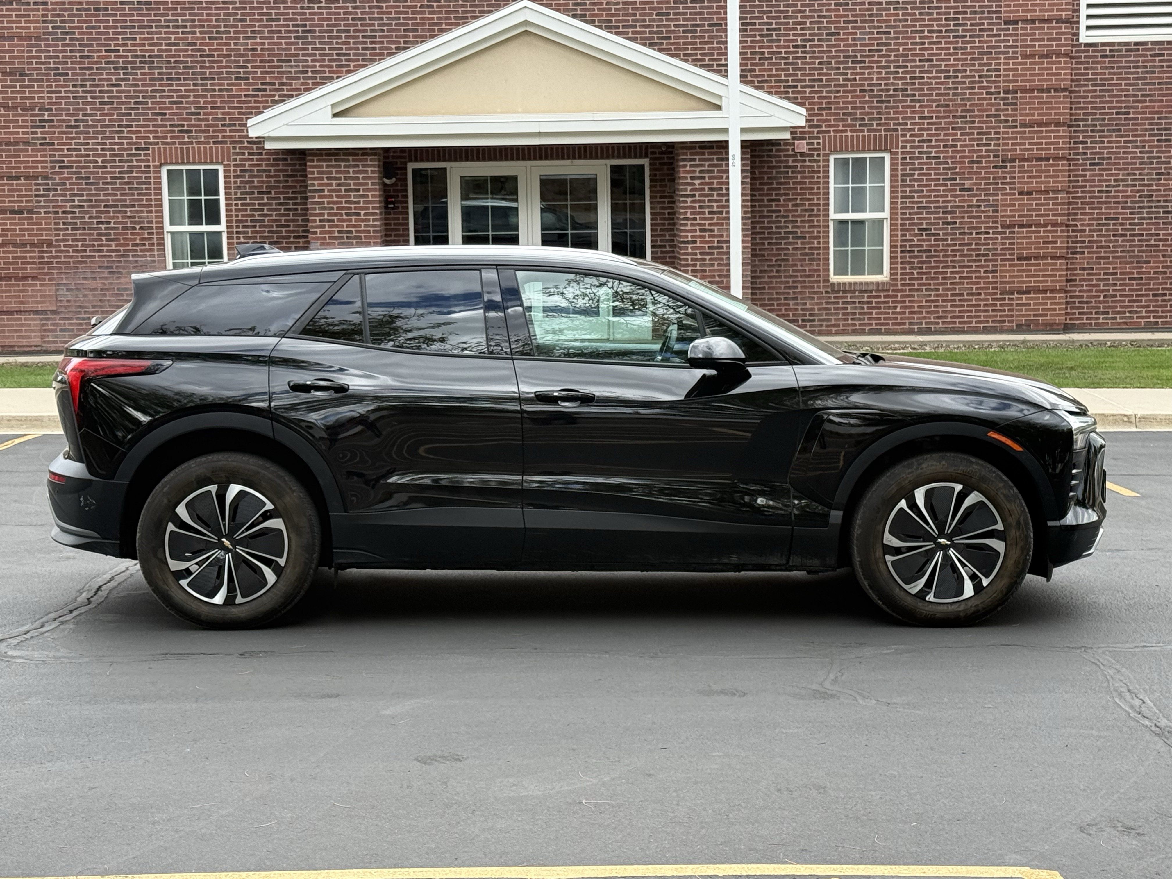 Used 2024 Chevrolet Blazer EV LT AWD/4WD image 7