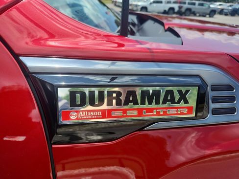 Used 2025 GMC Sierra 2500 AT4 w/ AT4 Premium Plus Package AWD/4WD image 8