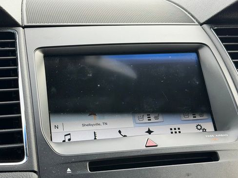 Used 2016 Ford Taurus Limited image 22