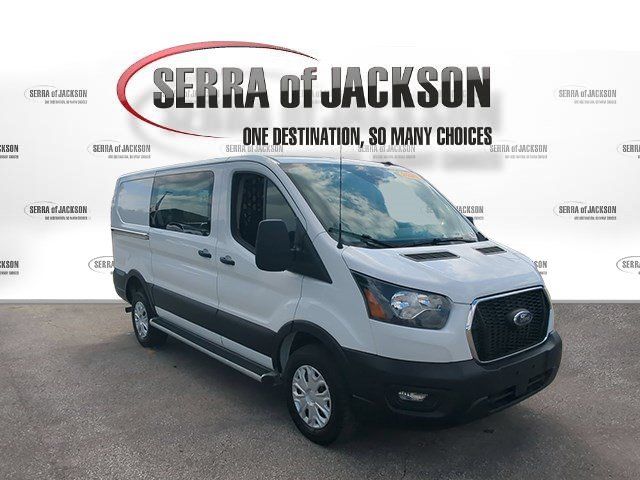 Used 2025 Ford Transit 250 Low Roof w/ Exterior Upgrade Package RWD image 2