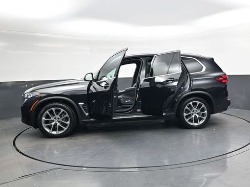 Used 2024 BMW X5 xDrive40i image 41
