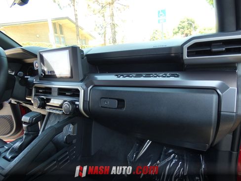 Used 2026 Toyota Tacoma TRD Sport RWD image 32