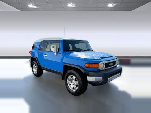 Used 2007 Toyota FJ Cruiser 4WD image 6