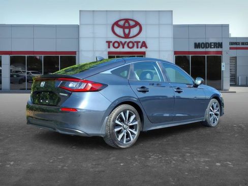 Used 2024 Honda Civic EX-L image 6