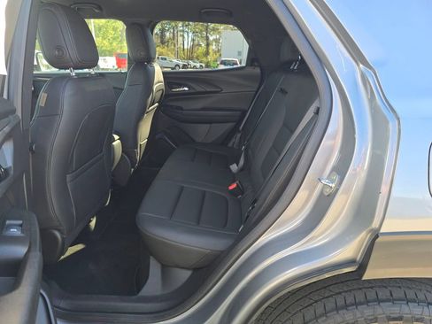 Used 2023 Chevrolet TrailBlazer ACTIV w/ Convenience Package image 25