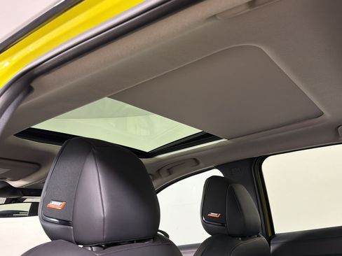 Used 2025 Nissan Kicks SR w/ SR Premium Package FWD image 24