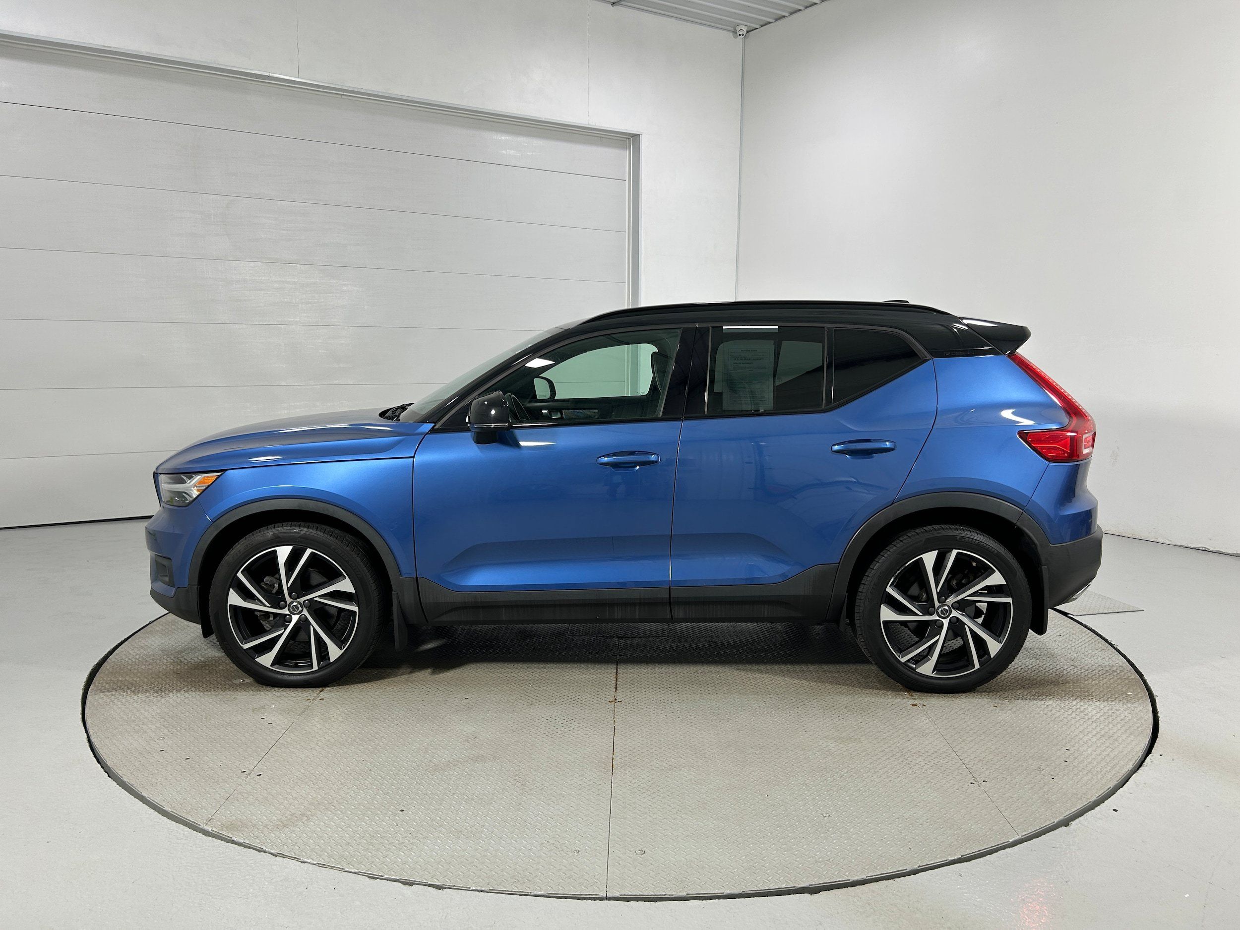 Used 2020 Volvo XC40 T5 R-Design AWD/4WD image 20