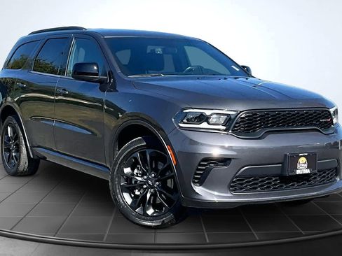 Used 2023 Dodge Durango GT w/ Blacktop Package AWD/4WD image 22