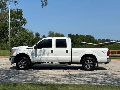 Used 2016 Ford F250 XL w/ Power Equipment Group AWD/4WD image 9