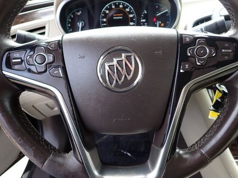Used 2015 Buick LaCrosse FWD image 12
